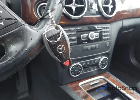 2013 Mercedes-Benz Glk 350 4Matic z USA, uszkodzony, nr VIN WDCGG8JB0DF962725